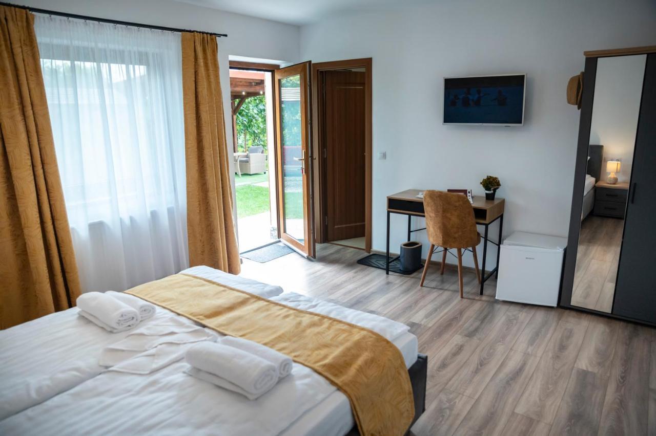 Hotel Magda Garden Cîrţişoara Exterior foto